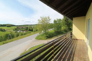 03 Etage Balcon Salon 300x200